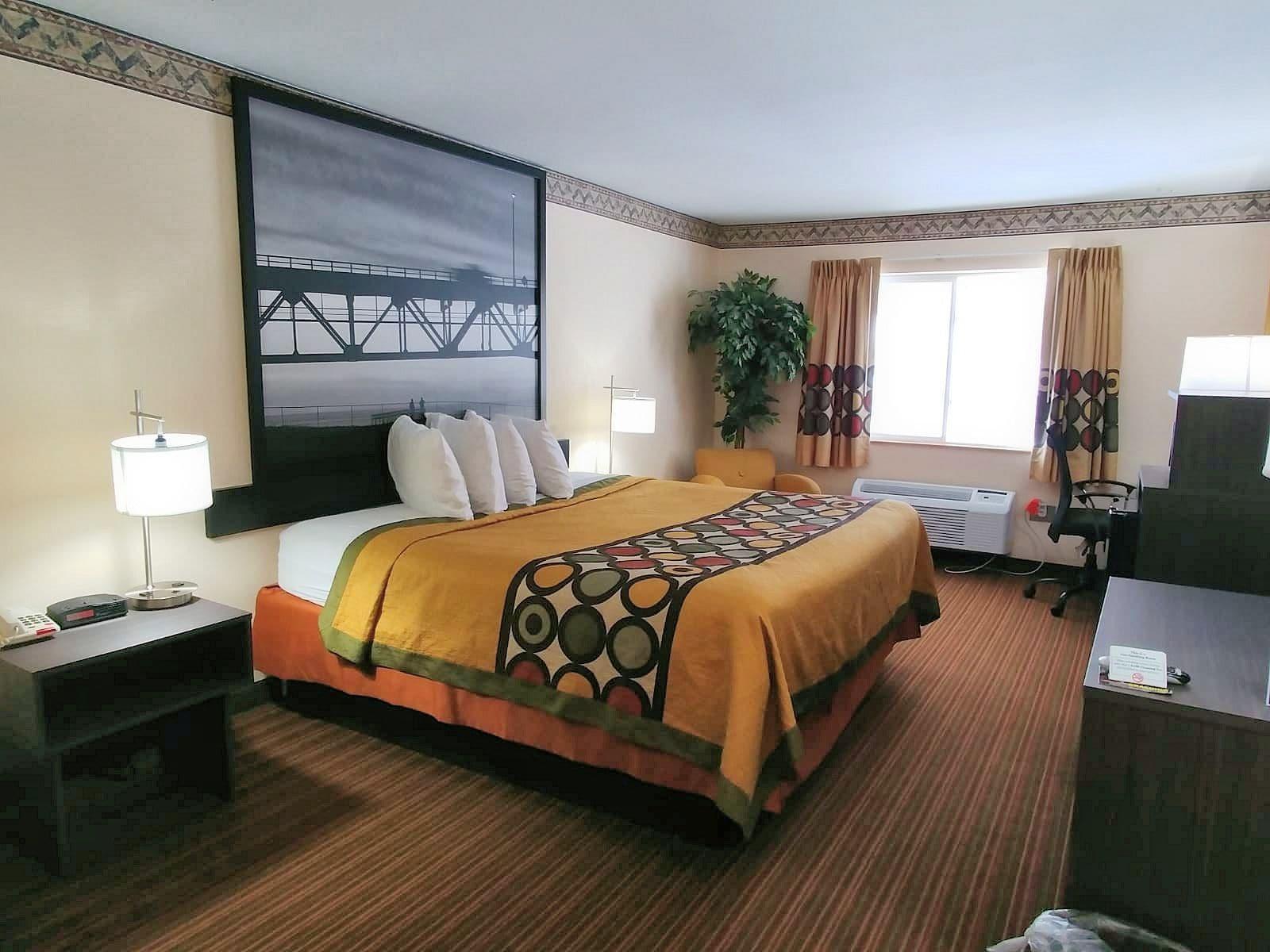 Super 8 By Wyndham Big Rapids Motel Екстериор снимка