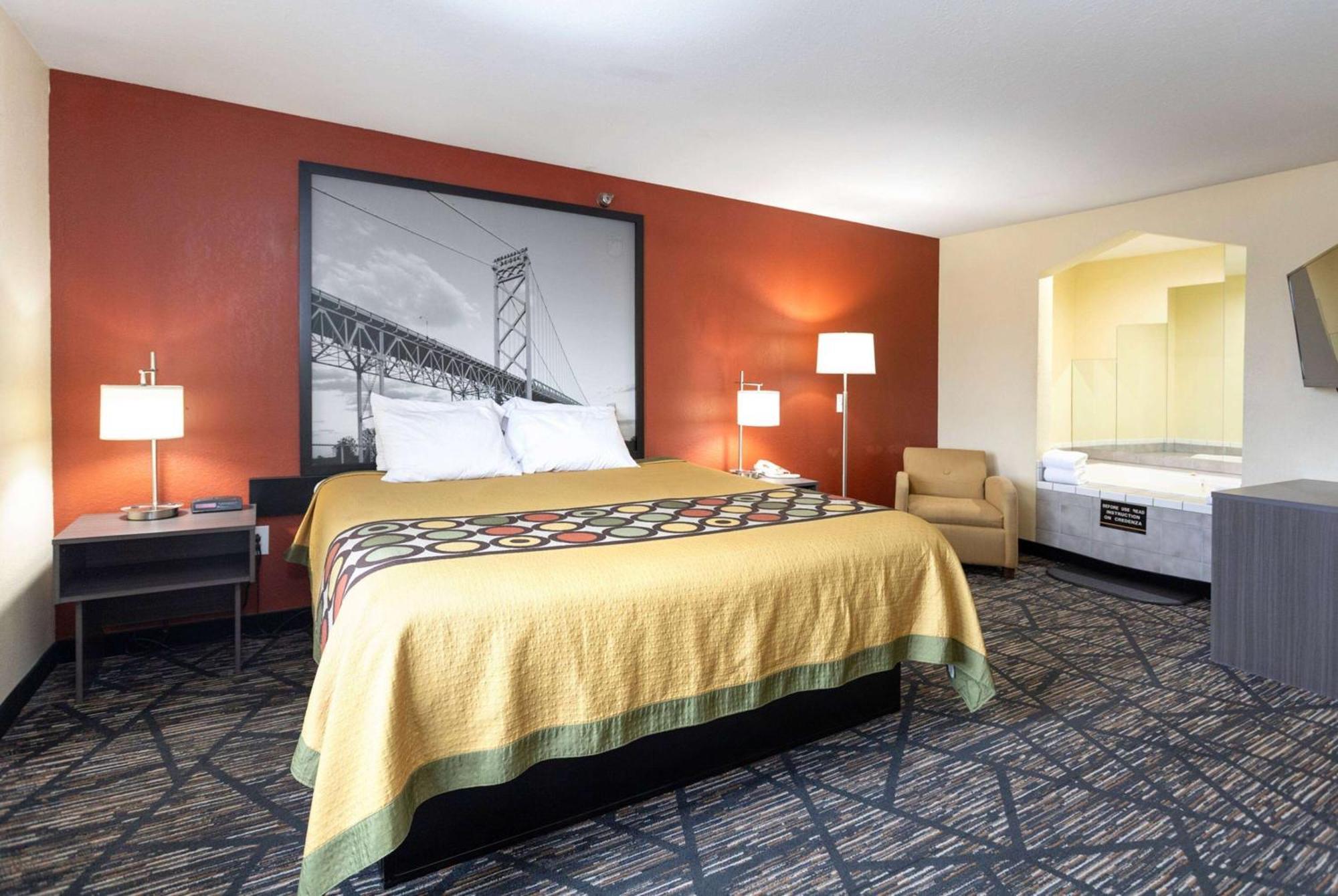 Super 8 By Wyndham Big Rapids Motel Екстериор снимка